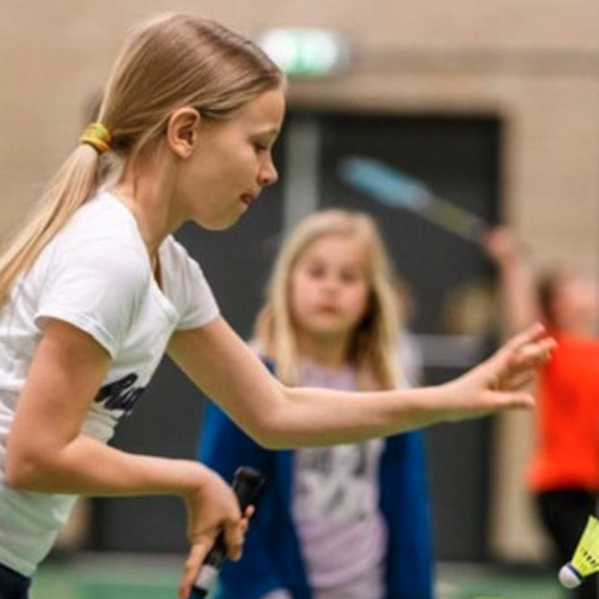 Dinsdagmiddag is Badmintonmiddag in Ruinen